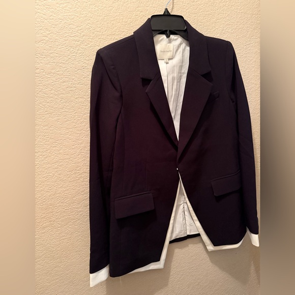 Favorite Daughter - Picture 10 of 14